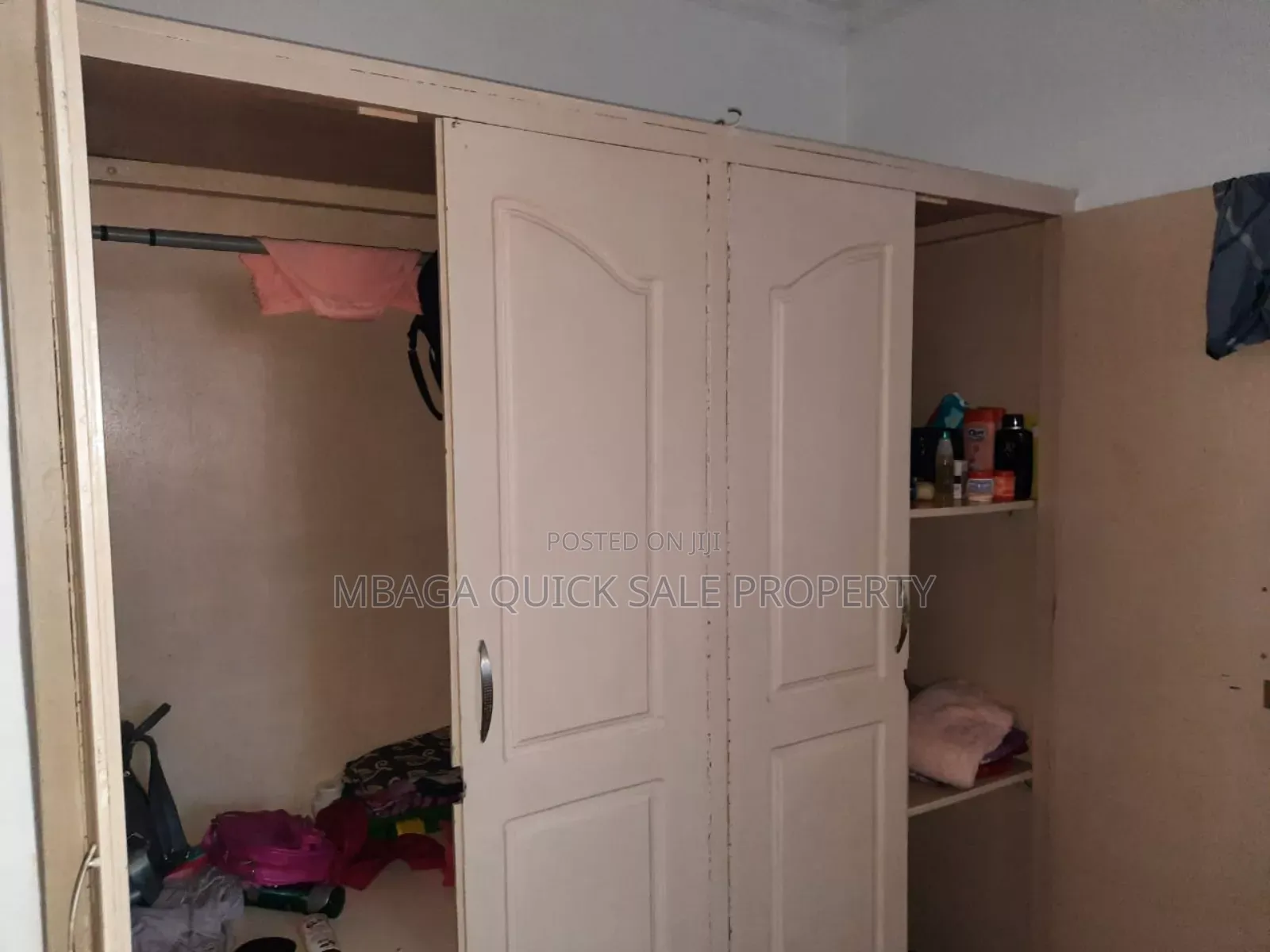 11bdrm House in Ada Estate for rent in Ada Estate
