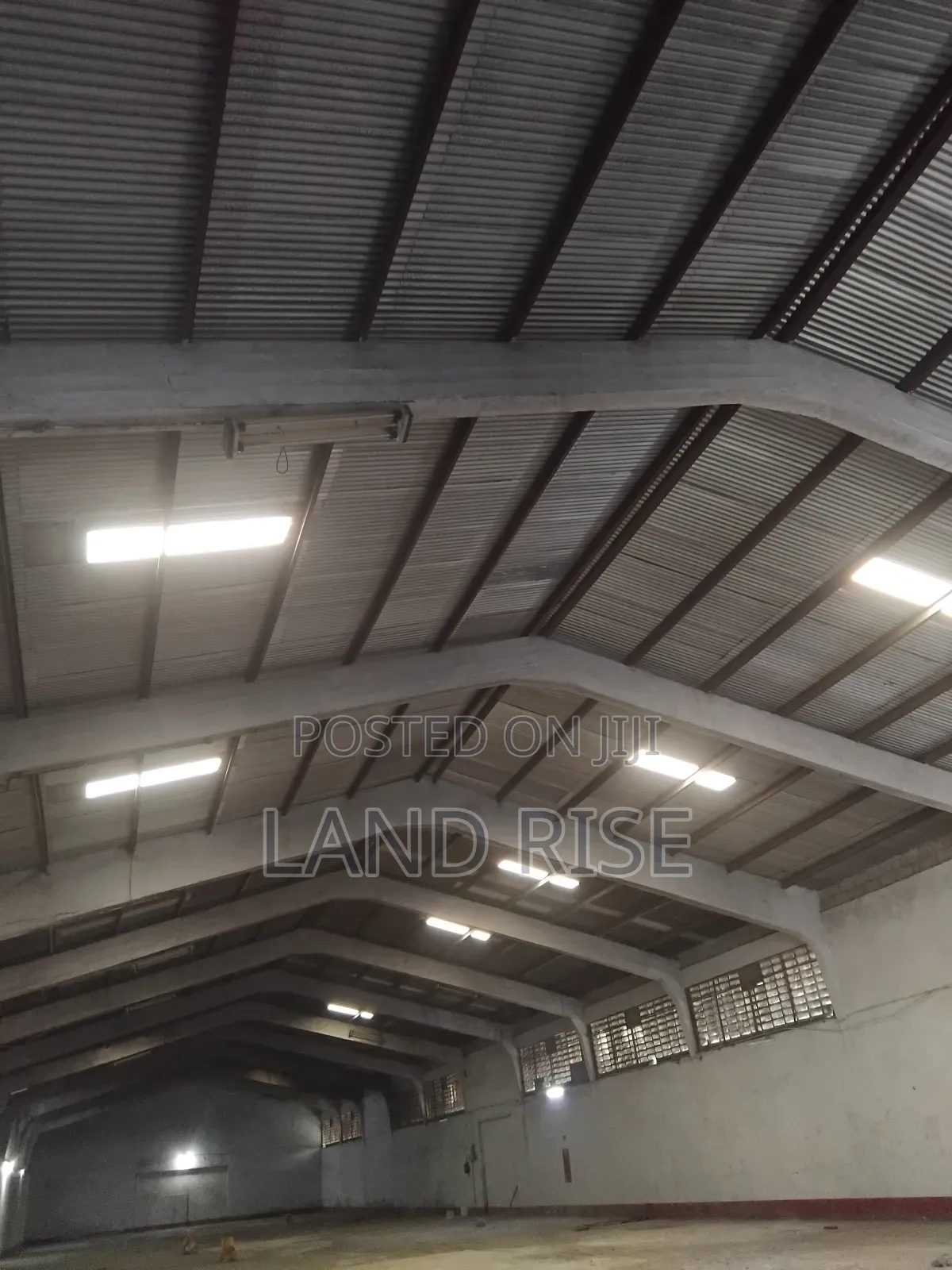 1250 Warehouse Tazara in Vingunguti