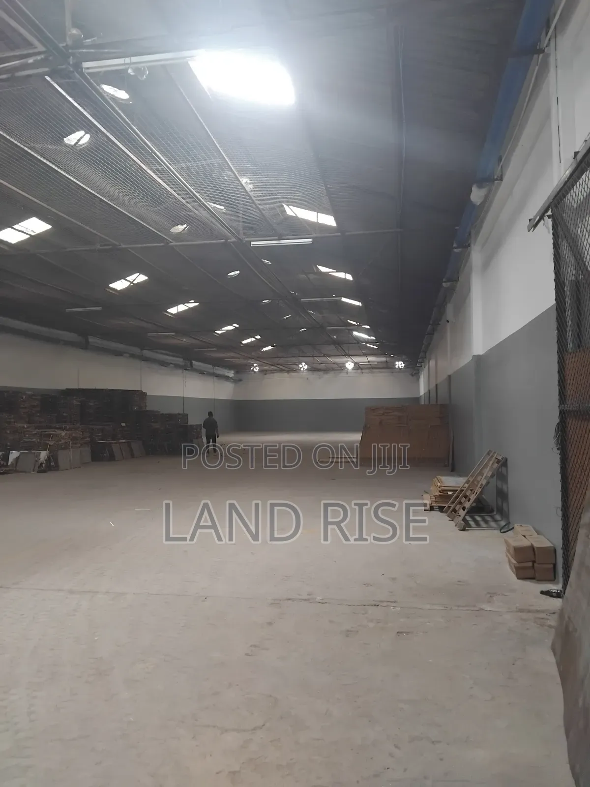 650 Godown / Warehouse Nyerere Rd in Vingunguti