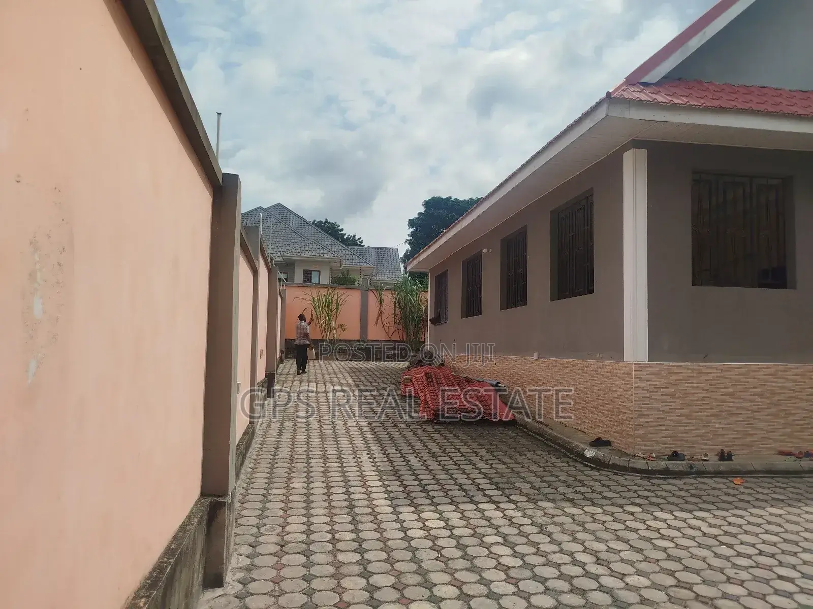 3bdrm House in Mbezi Magufuli, Kinondoni for sale in Kinondoni