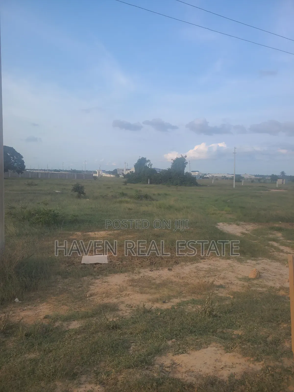 Eneo La Kiwanda Linaizwa Kisarawe Two in Kigamboni