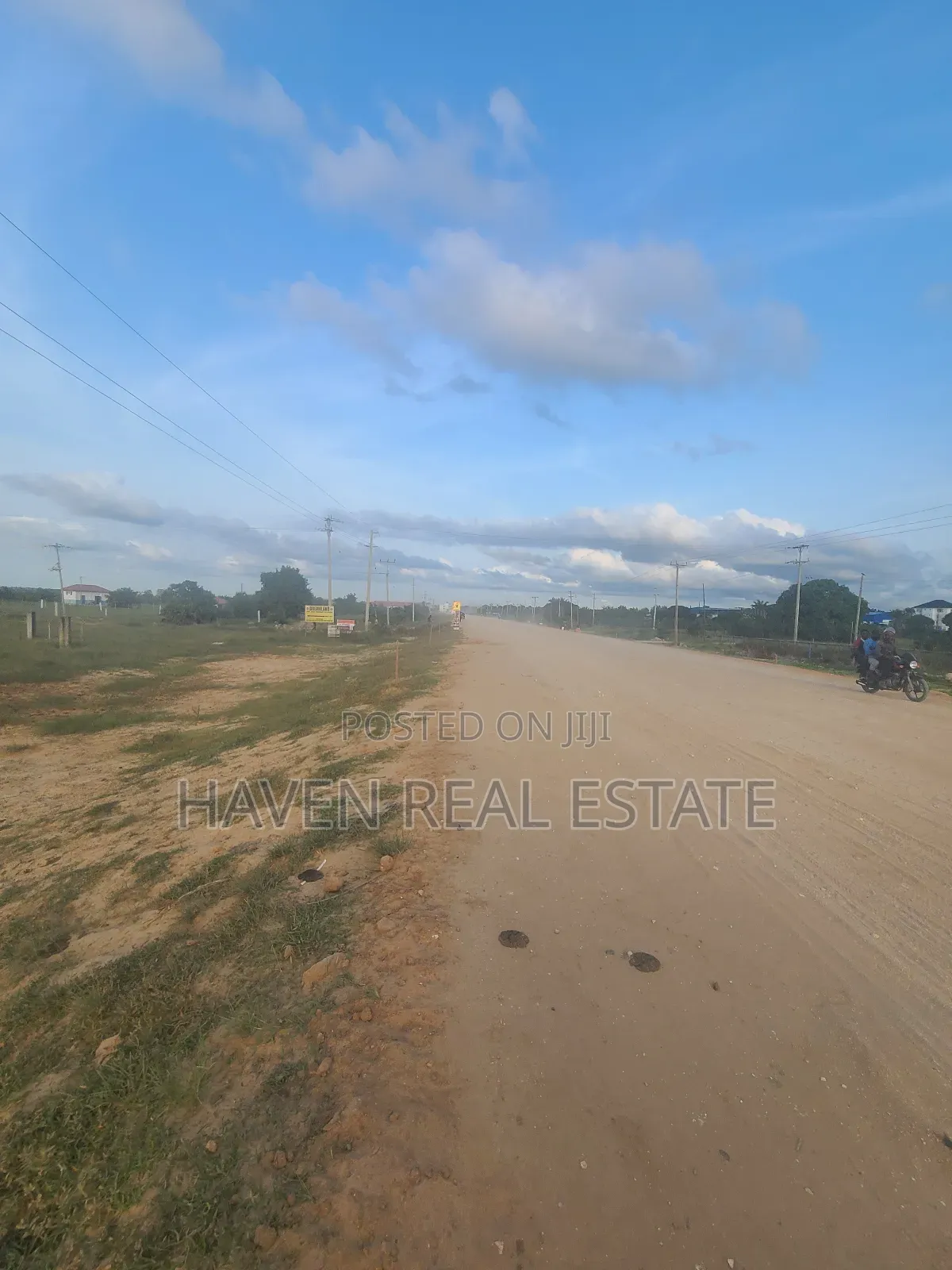 Eneo La Kiwanda Linaizwa Kisarawe Two in Kigamboni