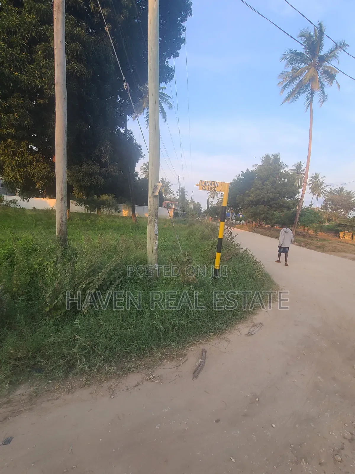 Kiwanja Kinauzwa Kigamboni in Kigamboni