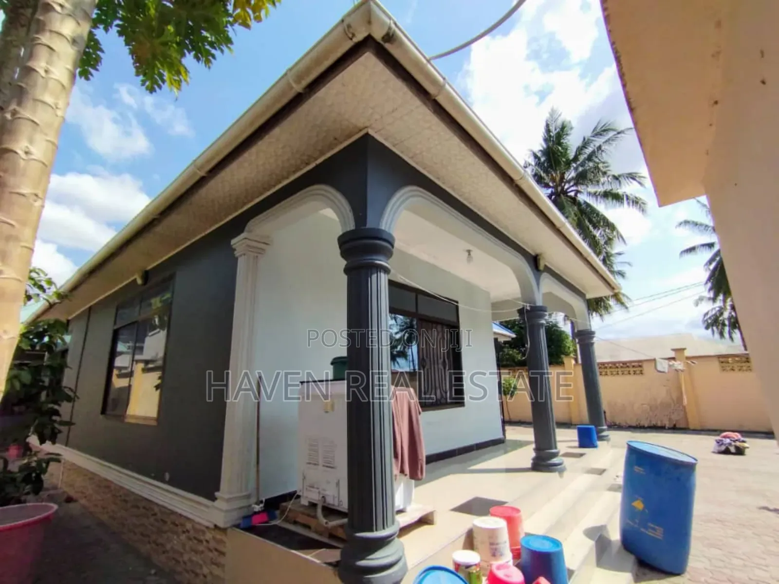 6bdrm House in Ukonga for sale in Ukonga