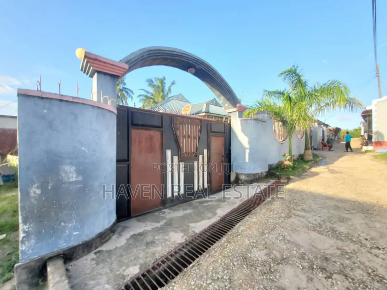 3bdrm House in Kinondoni for sale in Kinondoni