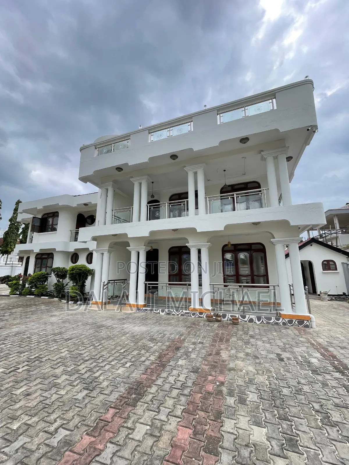 5bdrm House in Mbezibeach for rent in Mbezi Beach