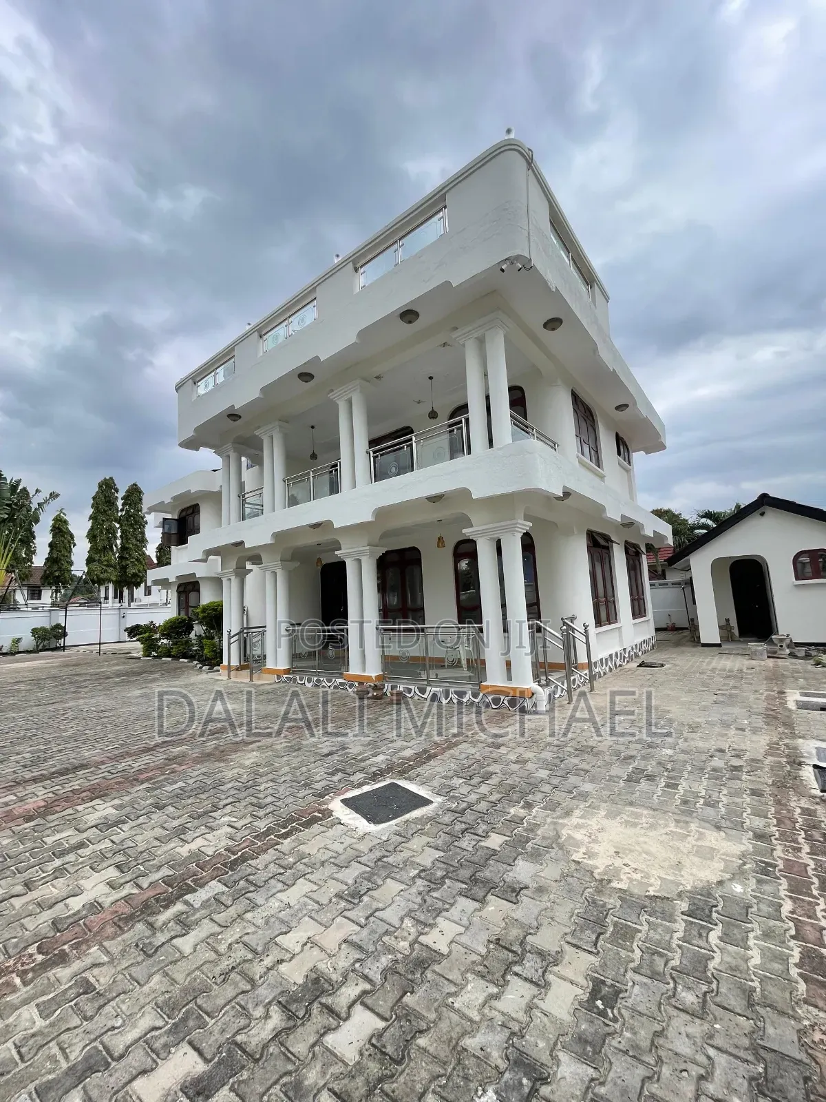 5bdrm House in Mbezibeach for rent in Mbezi Beach