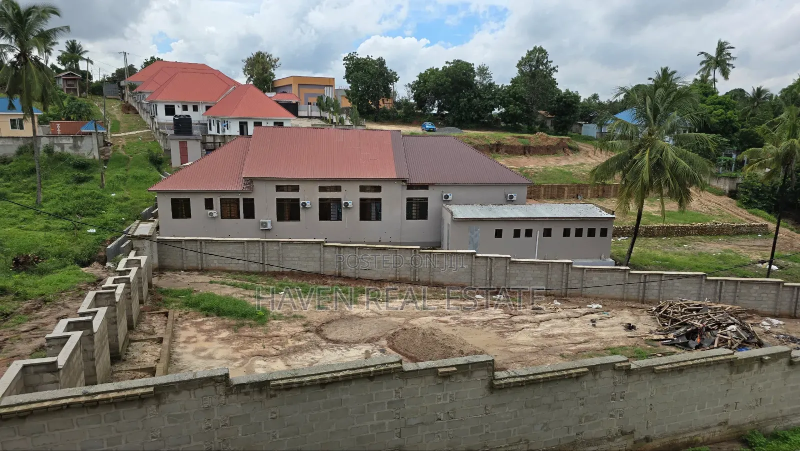 6bdrm House in Goba for sale in Goba