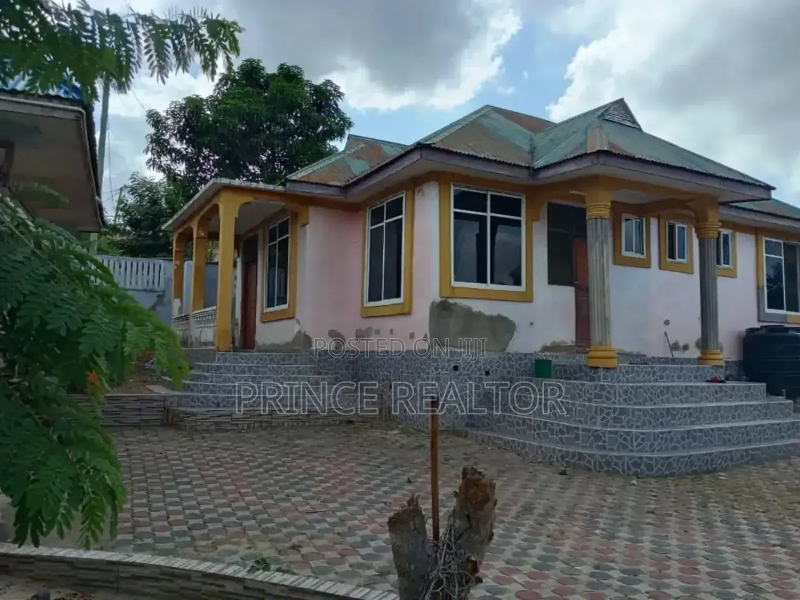 3bdrm House in Mbezi Msumi, Kinondoni for sale in Kinondoni