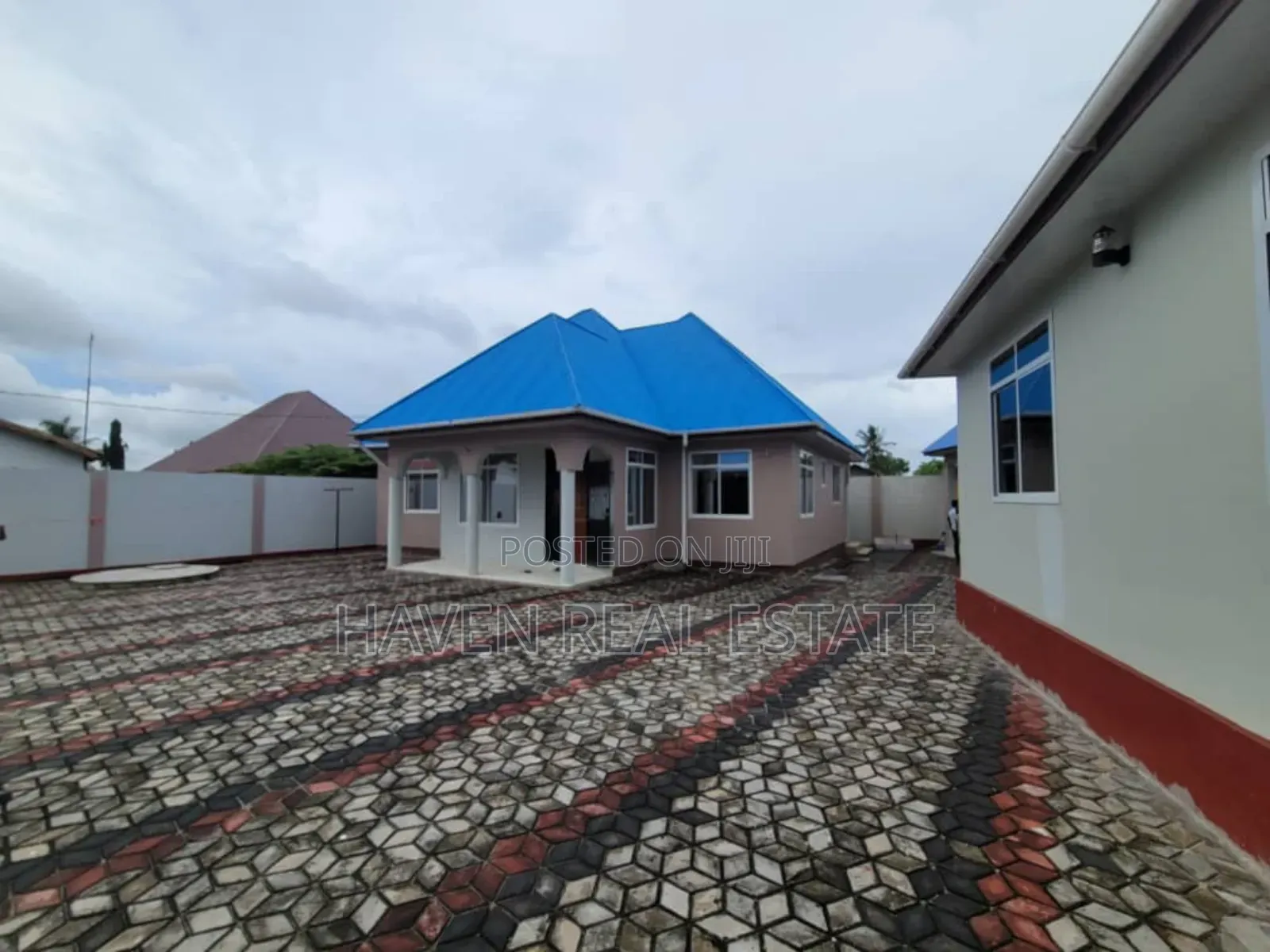 Apartment Tano Zinauzwa Kitunda in Kitunda