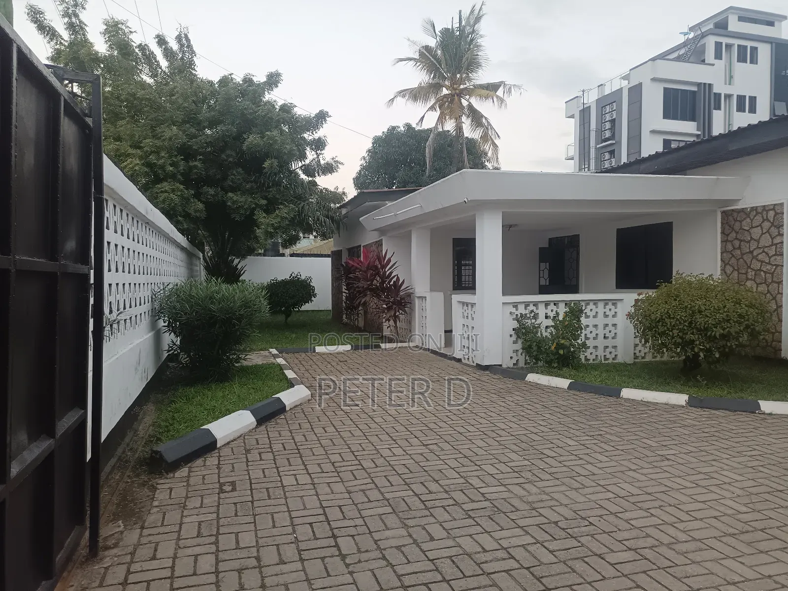 4bdrm House in Mikocheni for rent in Mikocheni