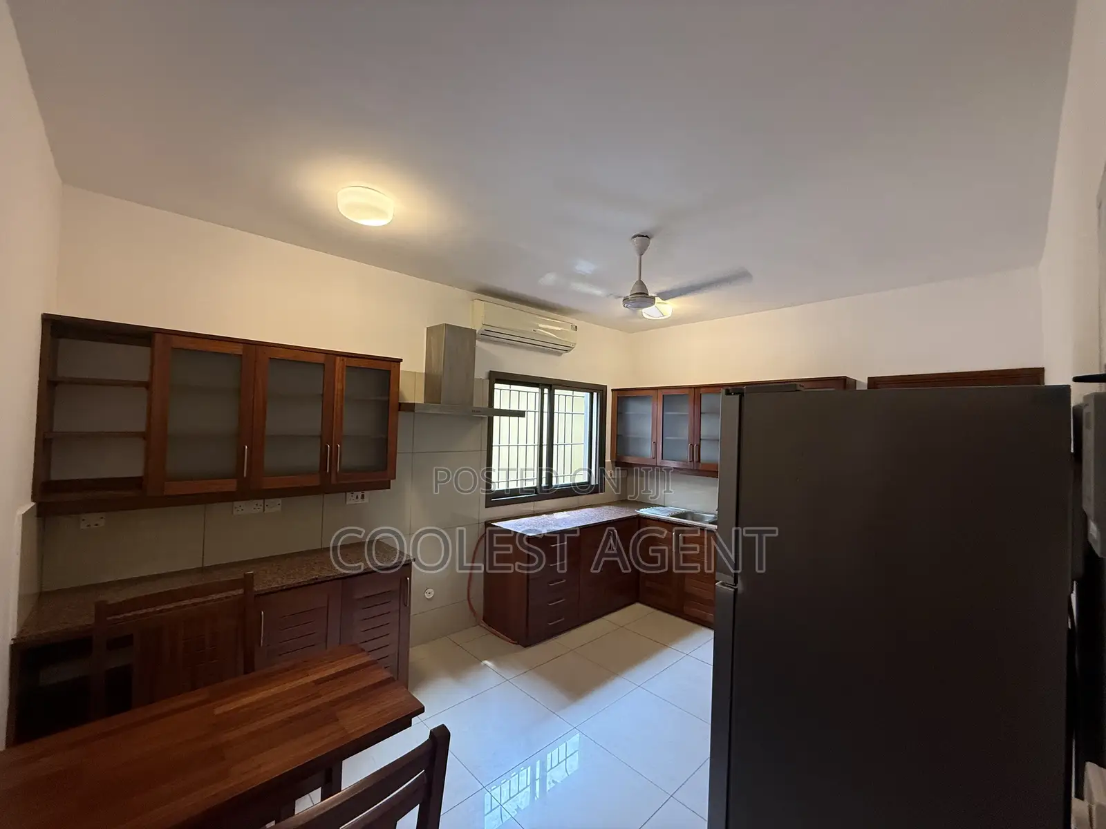 Furnished 4bdrm Villa in Coolest Estate, Oyster Bay for rent in Oyster Bay