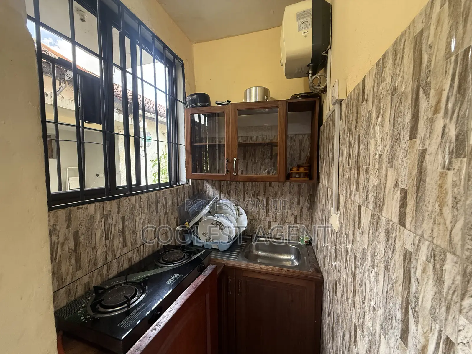 Furnished 1bdrm Apartment in Coolest Estate, Mikocheni for rent in Mikocheni