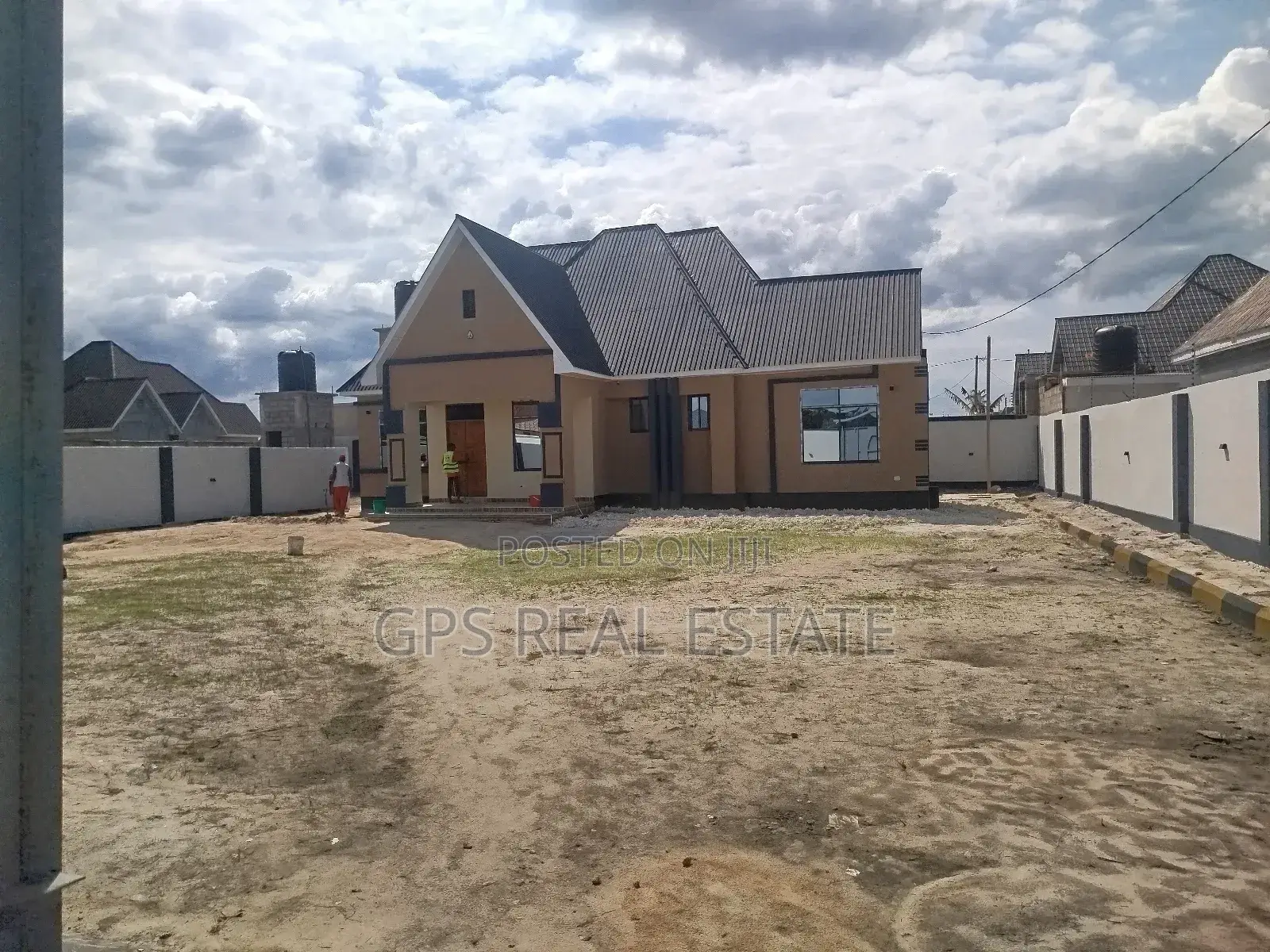 3bdrm House in Kibada Mwela, Kigamboni for sale in Kigamboni