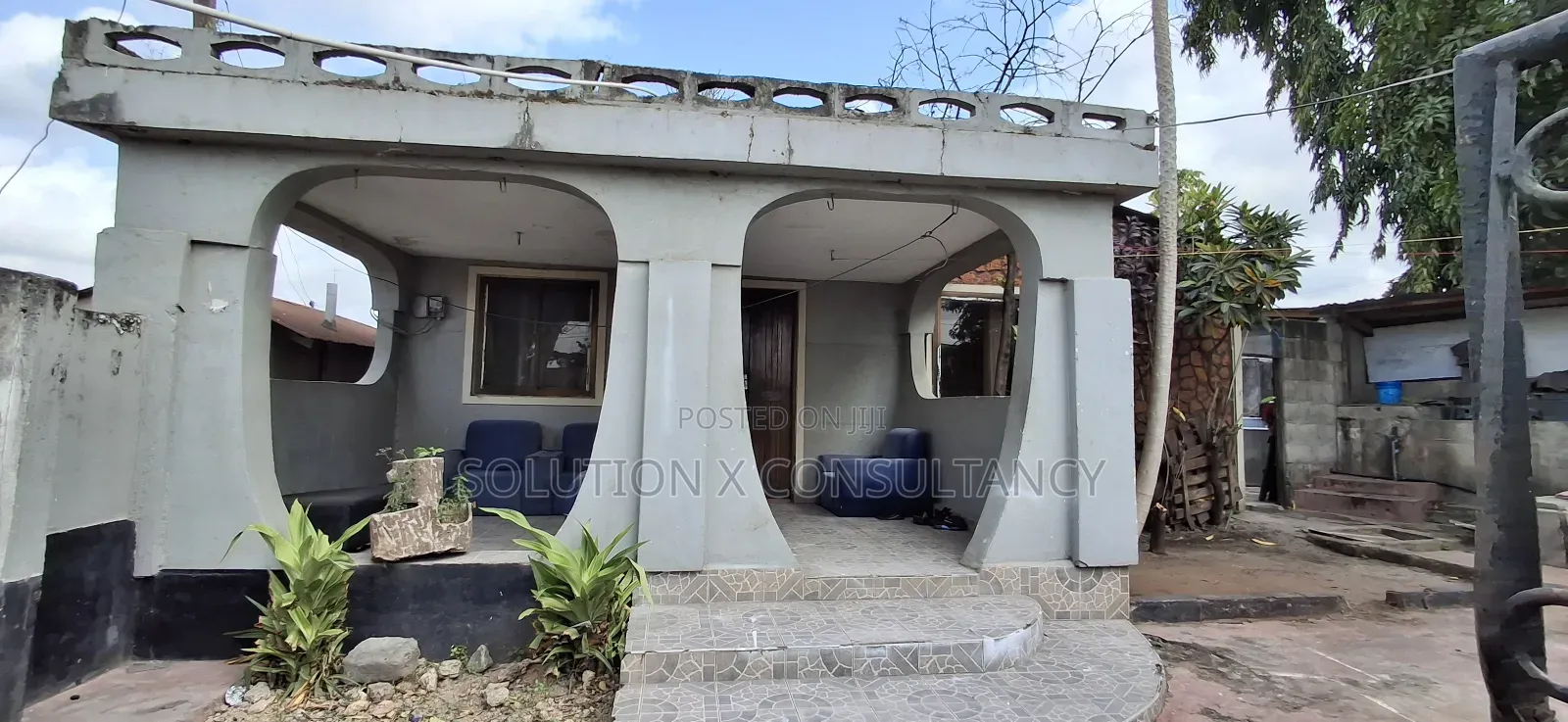 Kiwanja Kinauzwa Mabibo Karibia Na Chuo Cha N.I.T in Mabibo