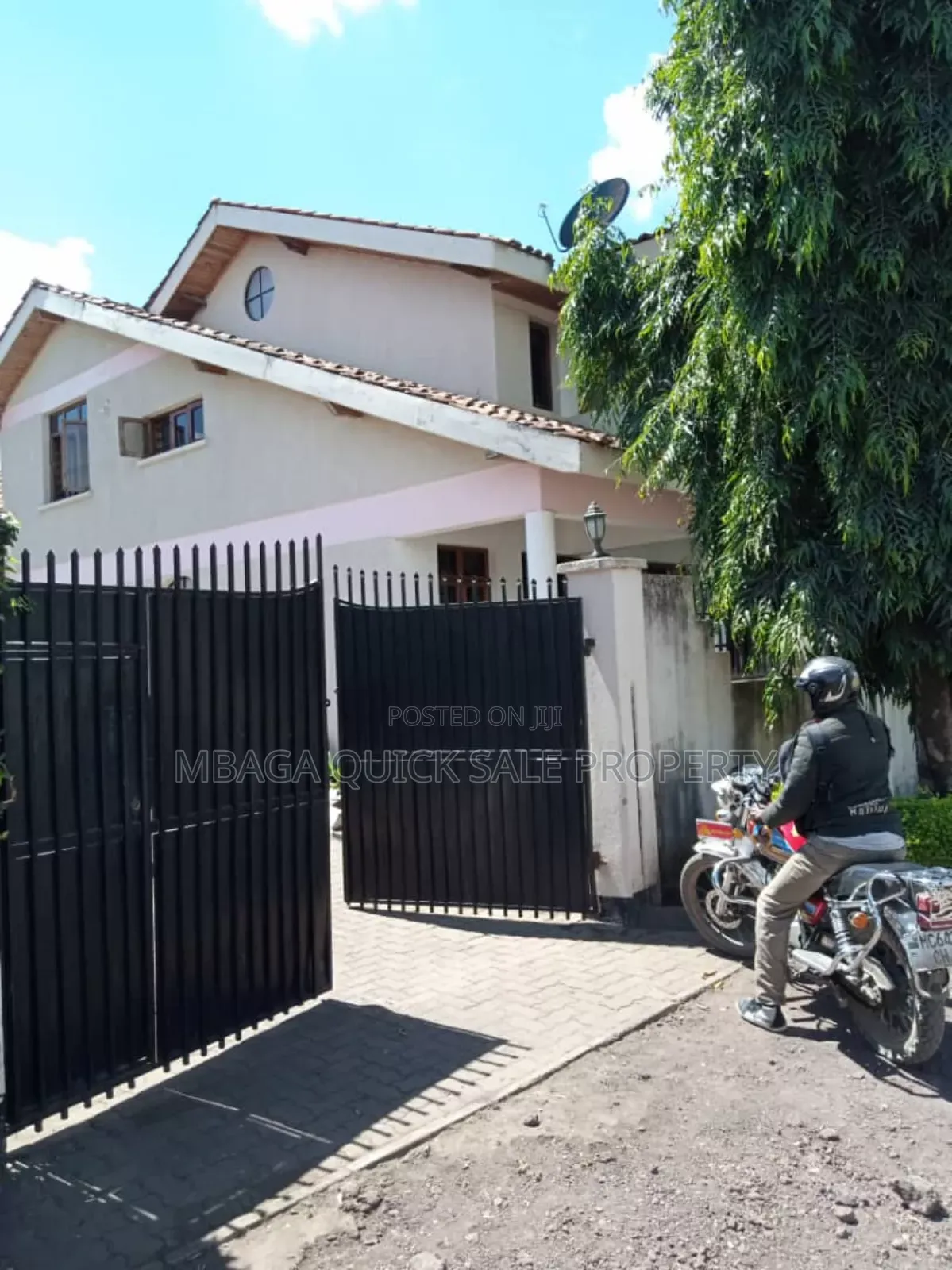 5bdrm House in Njiro, Arusha for sale in Arusha