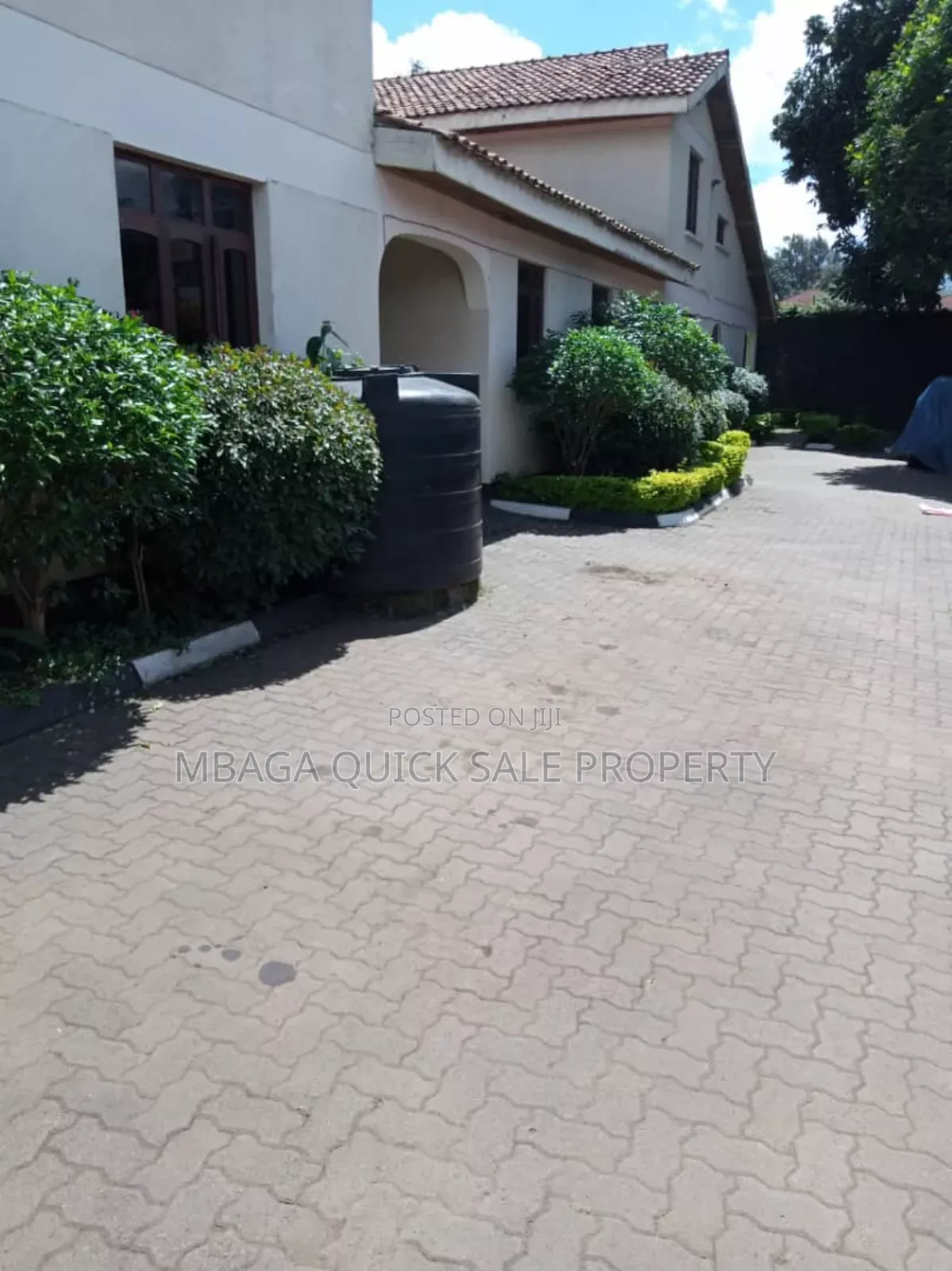5bdrm House in Njiro, Arusha for sale in Arusha