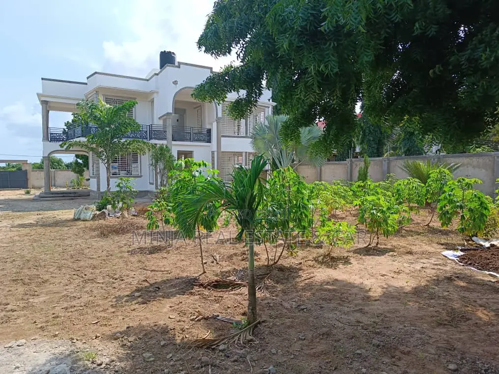 3bdrm House in Kibada for sale in Kibada