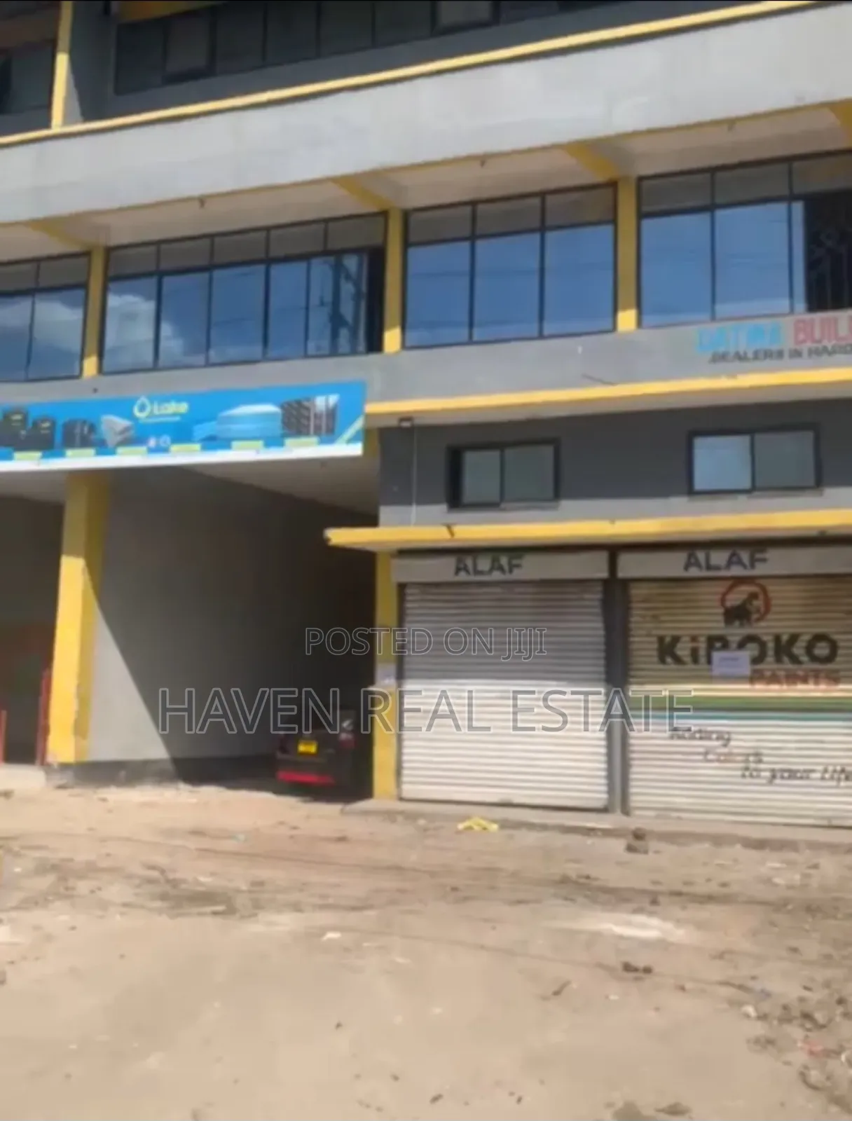 Shop Space Inapangishwa Mandela Road in Buguruni