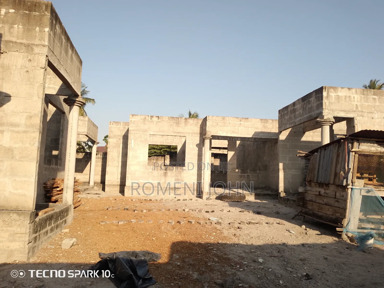 6bdrm Apartment in Tanzania Daresalaam, Ilala for sale in Ilala