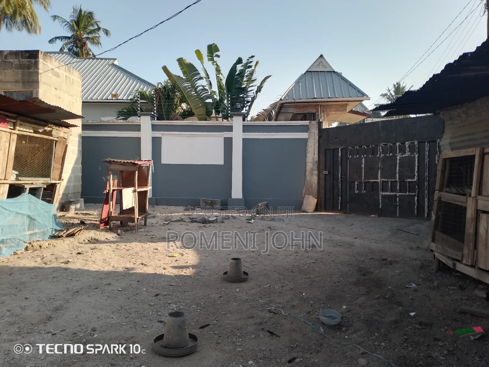 6bdrm Apartment in Tanzania Daresalaam, Ilala for sale in Ilala