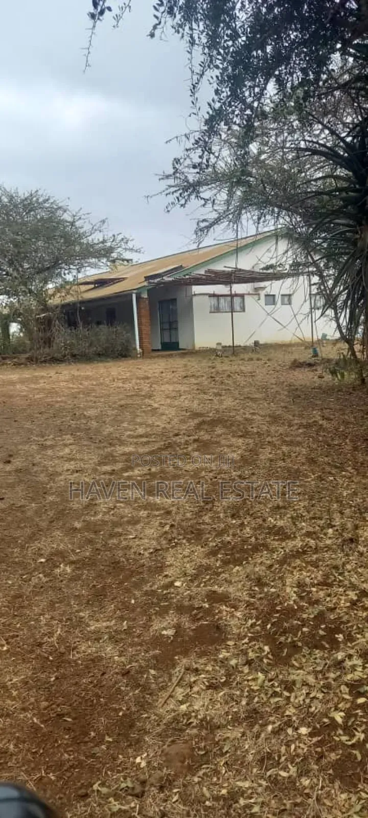 Eneo La Ekari 12 Linauzwa Barabara East Africa, Njiro-Arusha in Arusha