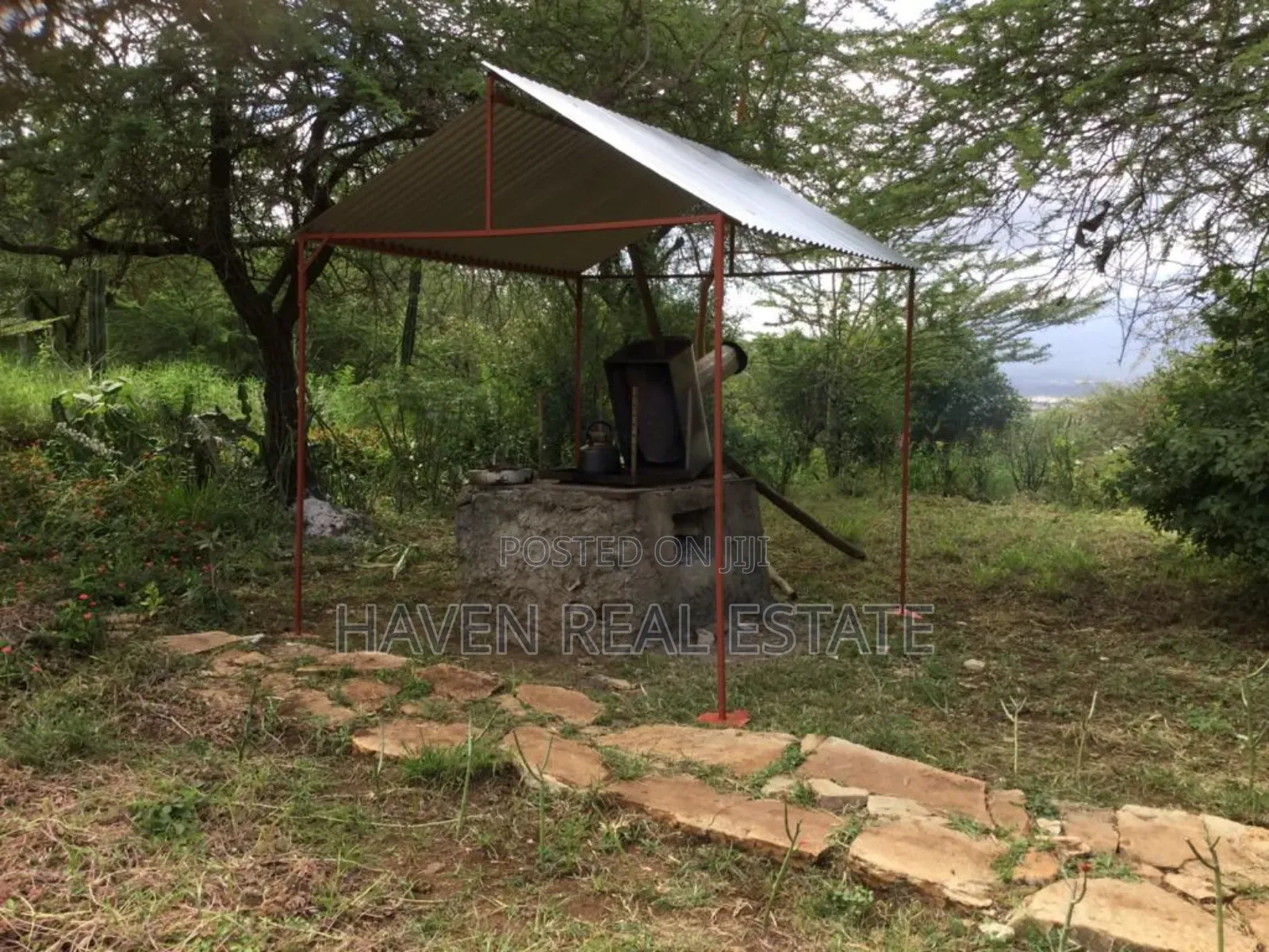 Eneo La Ekari 12 Linauzwa Barabara East Africa, Njiro-Arusha in Arusha