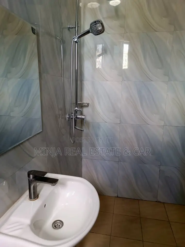 4bdrm Apartment in Upanga West for sale in Upanga West