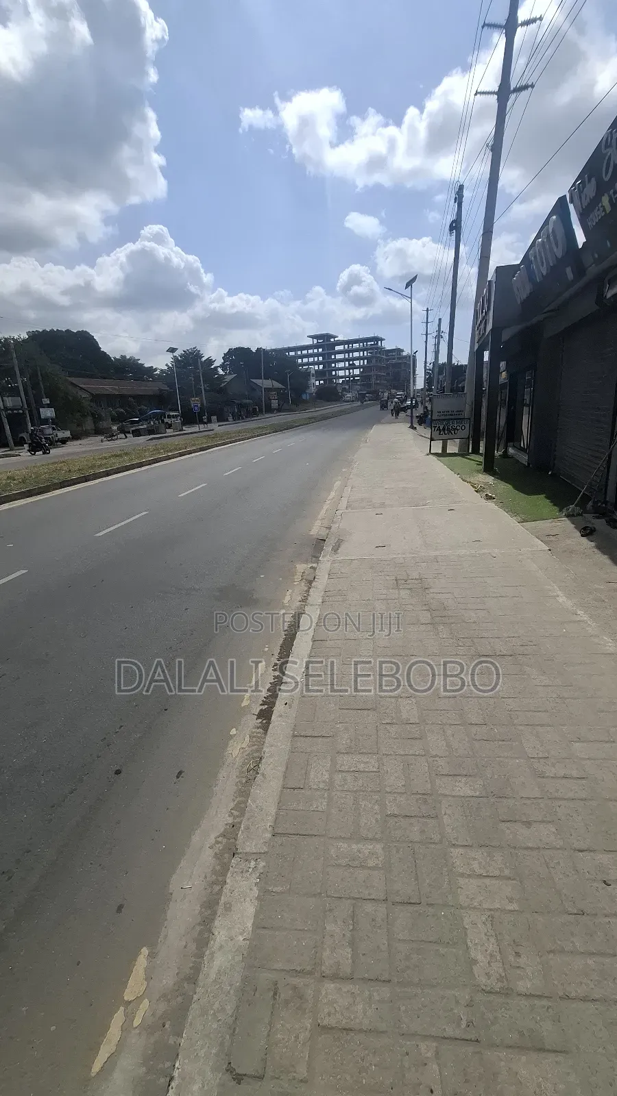 Frem Inatizama Lami Sinza Kwa Manyolw in Sinza