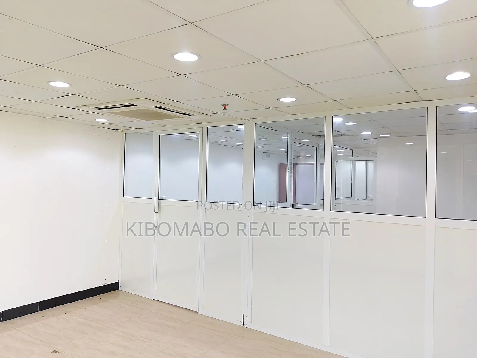 Nice, Modern Classy 55 SQM Office Rental - CBD || Posta in Kisutu