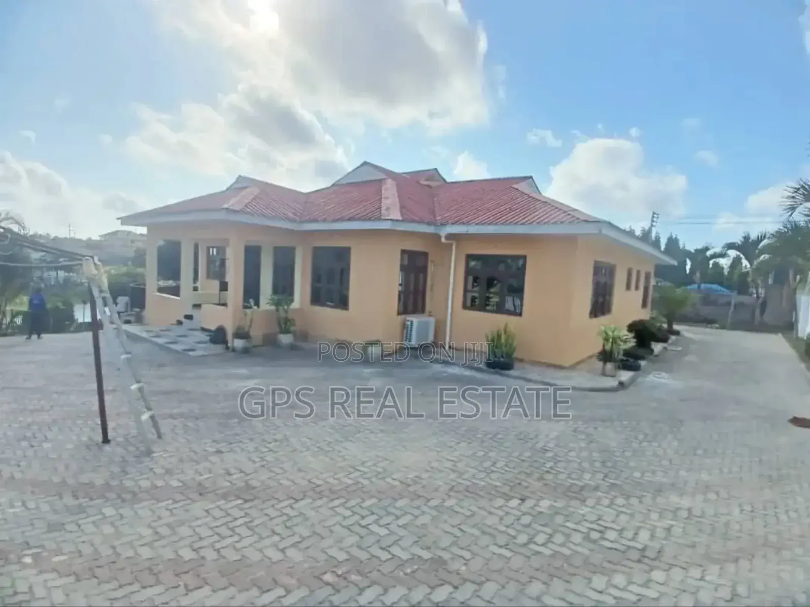 4bdrm House in Kimara Suka, Kinondoni for sale in Kinondoni