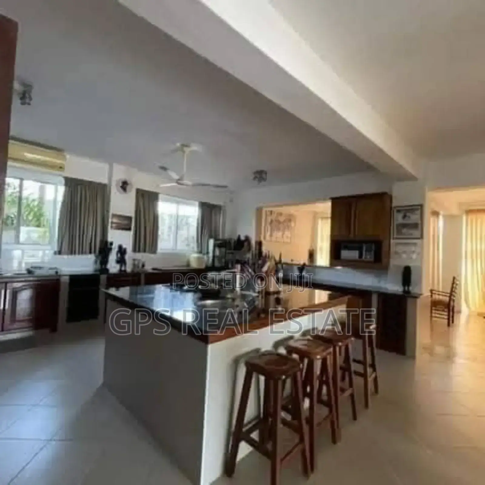 Furnished 5bdrm Maisonette in Bahari Beach, Kinondoni for sale in Kinondoni