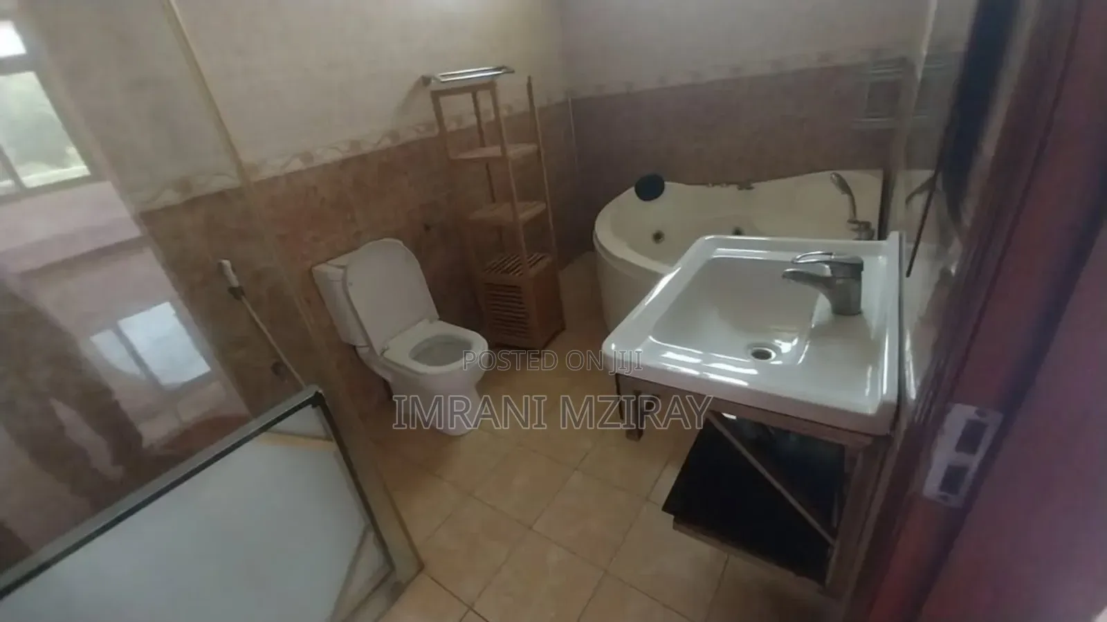 3bdrm Apartment in Kariakoo for sale in Kariakoo