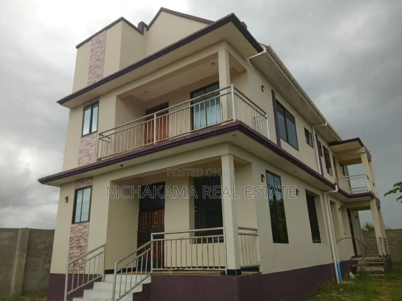 4bdrm Block of Flats in Yusuph Mchakama, Kigamboni for sale in Kigamboni