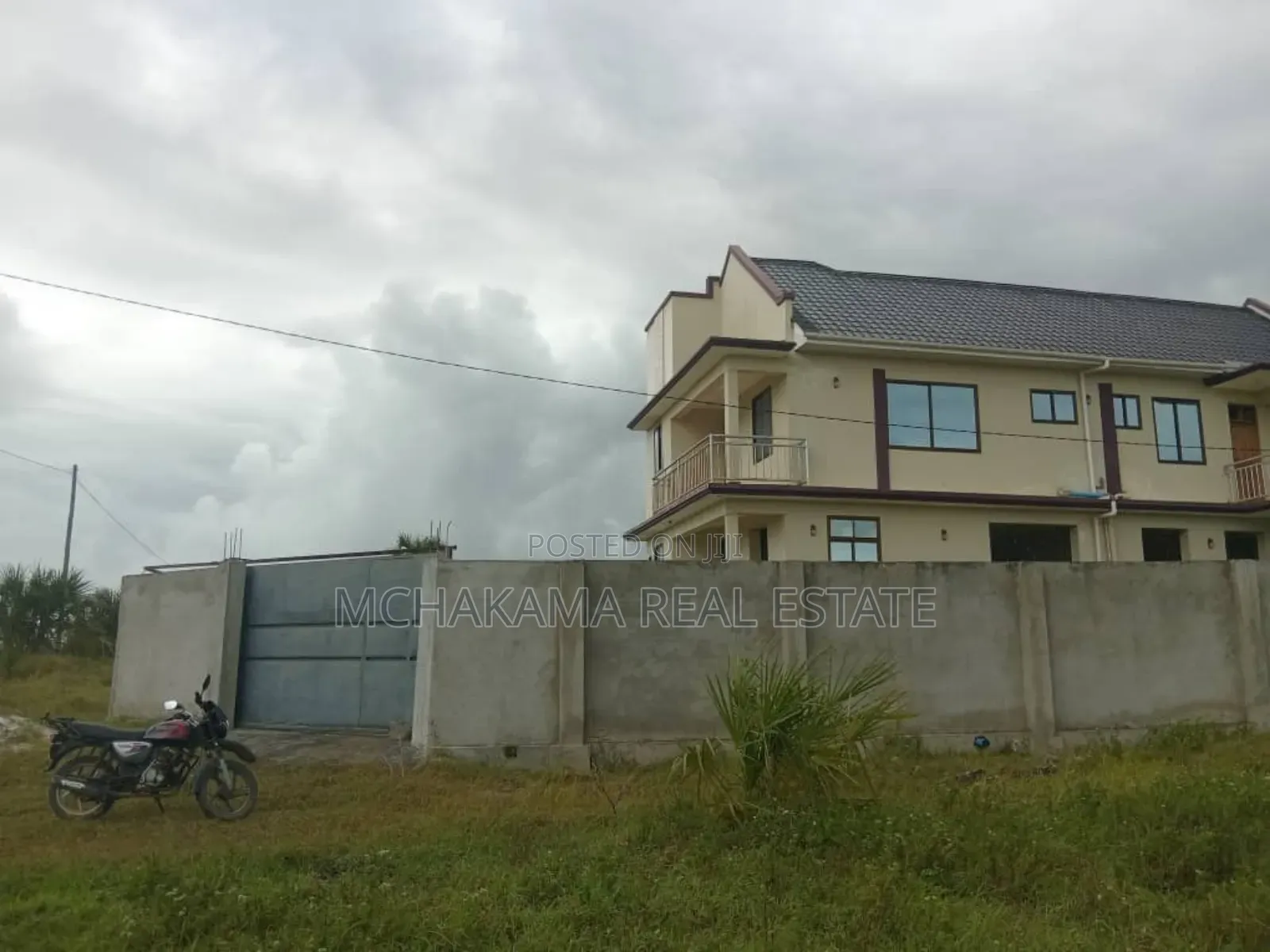 4bdrm Block of Flats in Yusuph Mchakama, Kigamboni for sale in Kigamboni
