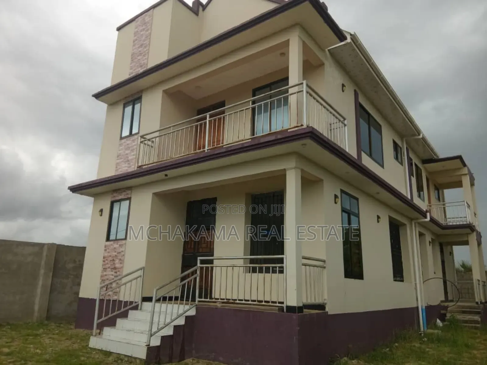 4bdrm Block of Flats in Yusuph Mchakama, Kigamboni for sale in Kigamboni