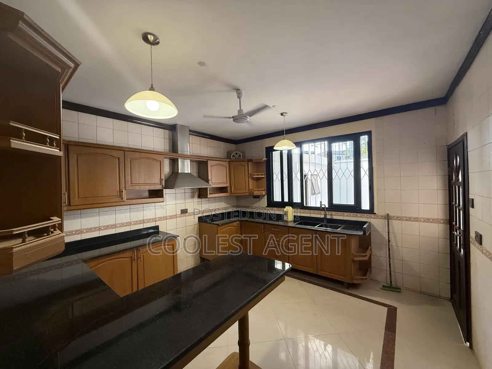 Furnished 4bdrm Villa in Coolest Estate for rent in Ada Estate