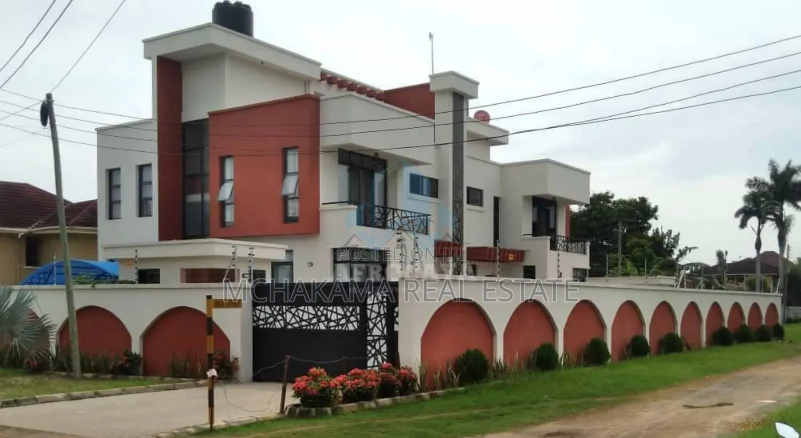 Furnished 4bdrm Apartment in Yusuph Mchakama, Mbezi Beach for sale in Mbezi Beach