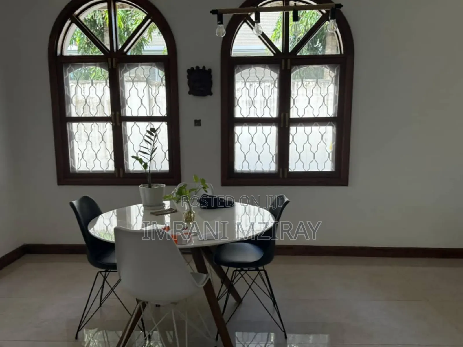 5bdrm House in Kariakoo for sale in Kariakoo