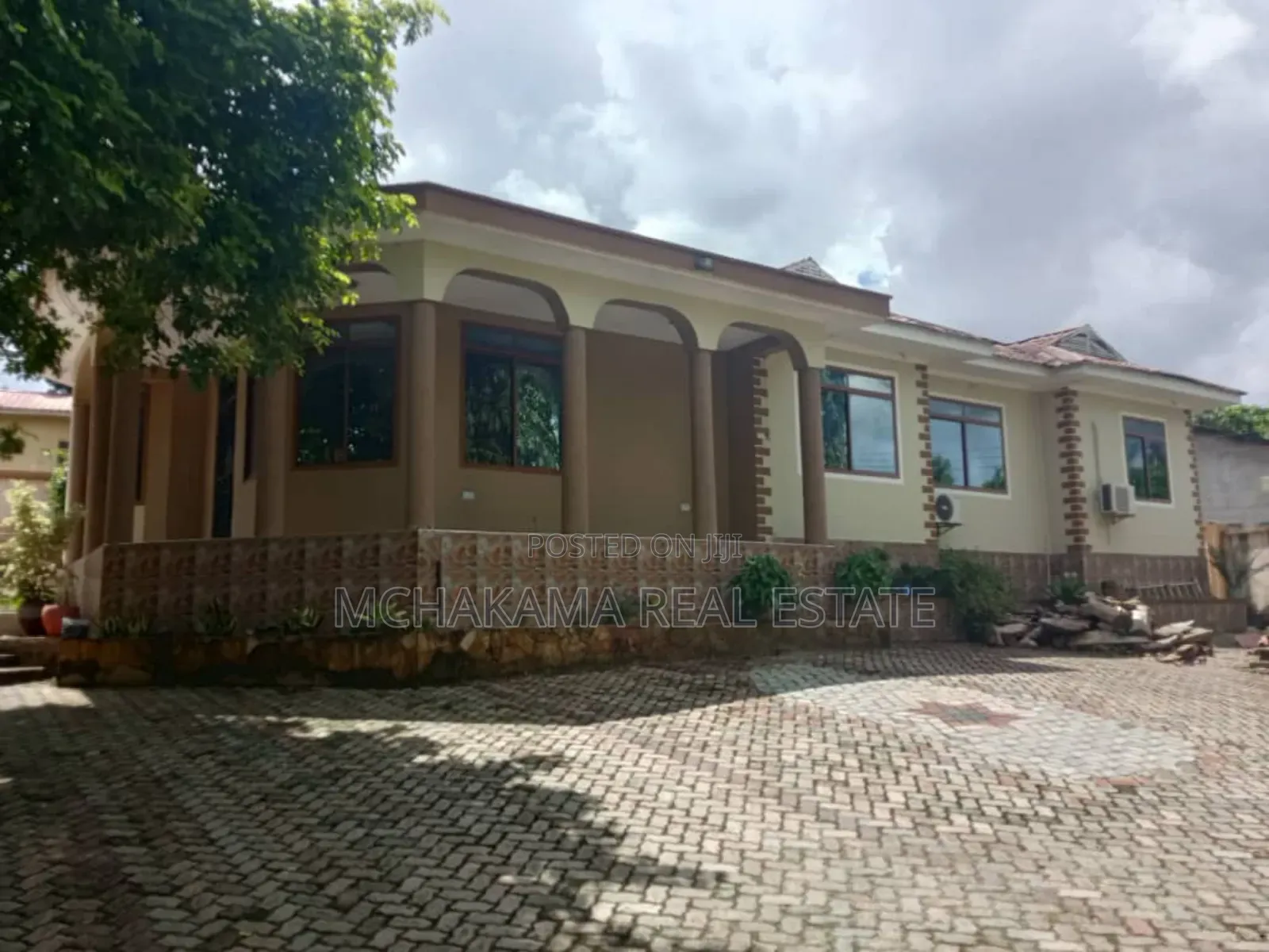 4bdrm House in Yusuph Mchakama, Kimara for sale in Kimara