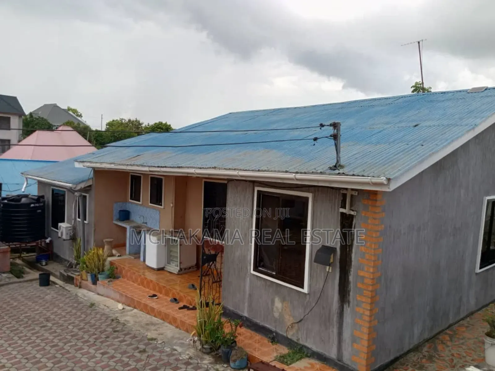 3bdrm House in Yusuph Mchakama, Mbezi for sale in Mbezi