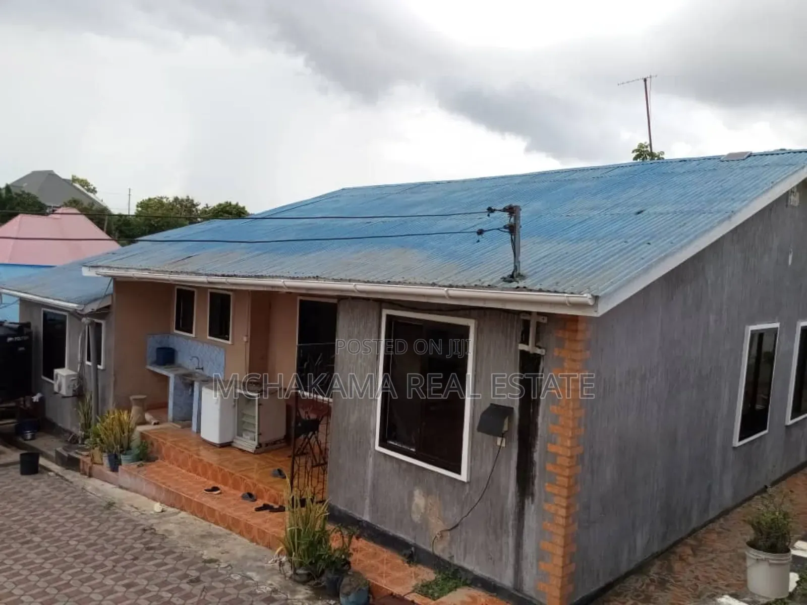 3bdrm House in Yusuph Mchakama, Mbezi for sale in Mbezi