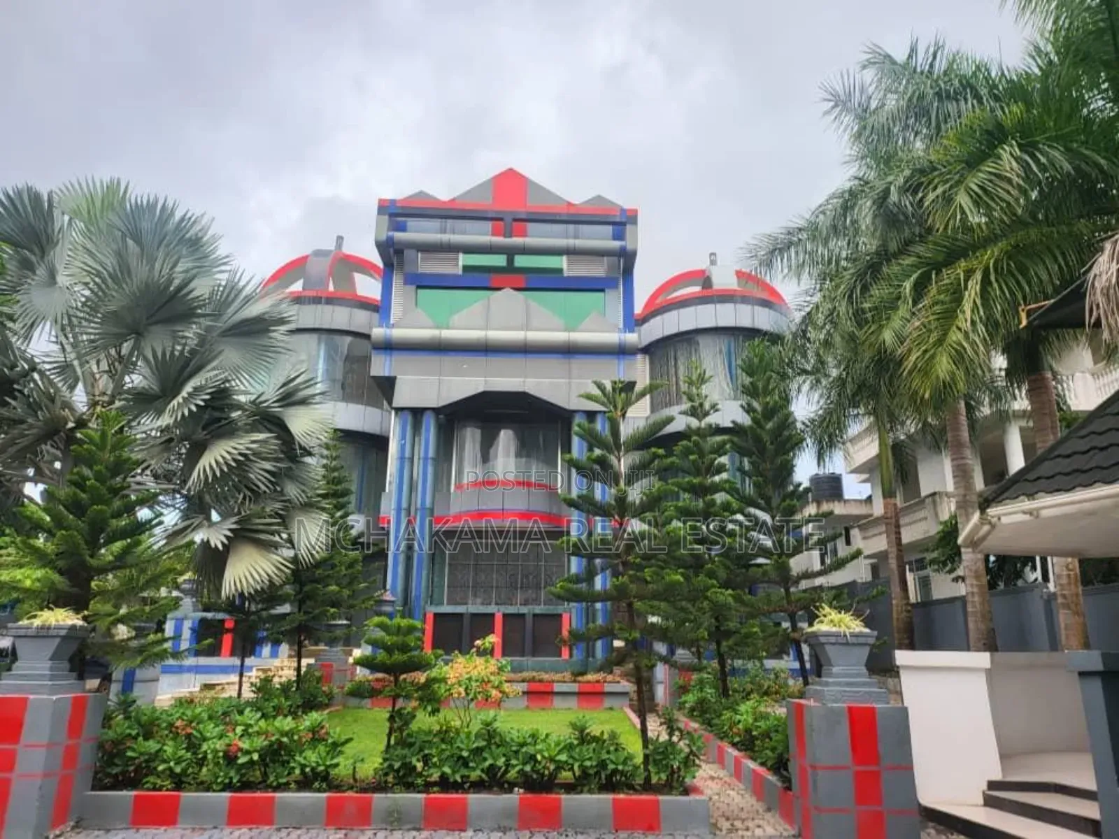 8bdrm Block of Flats in Yusuph Mchakama, Kinyerezi for sale in Kinyerezi
