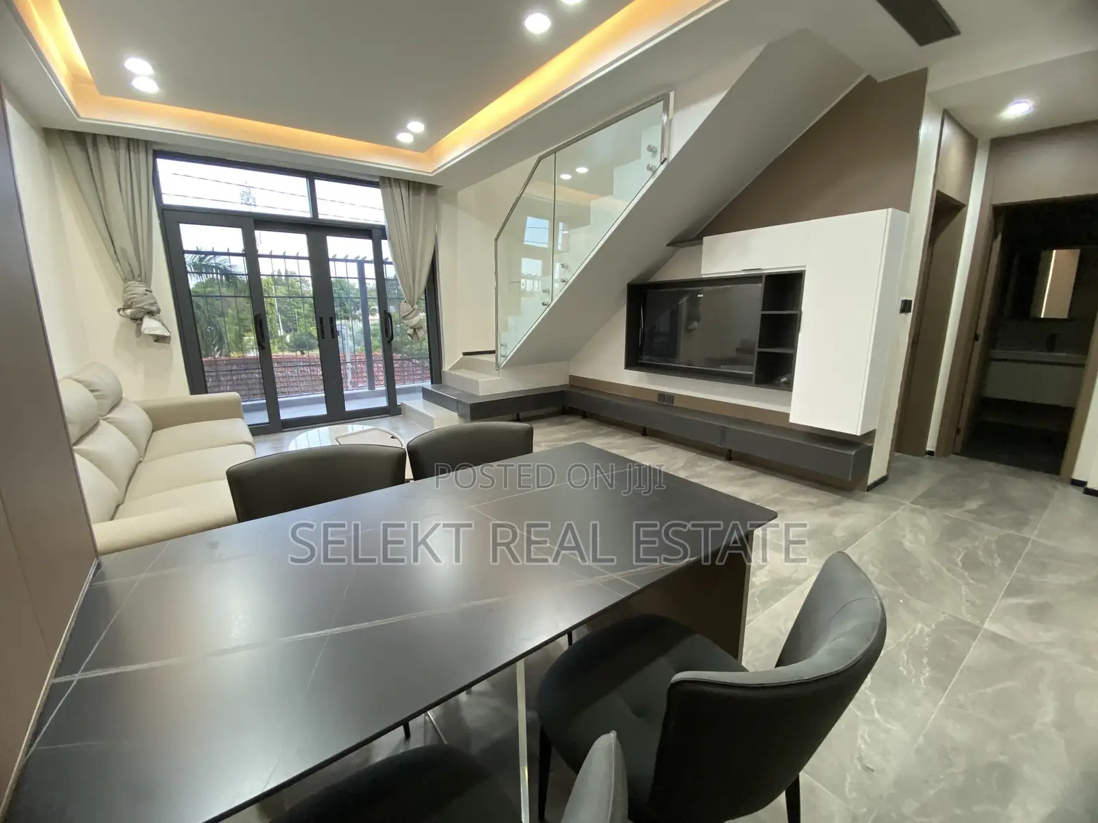 Furnished 2bdrm Duplex in Oyster Bay for rent in Oyster Bay