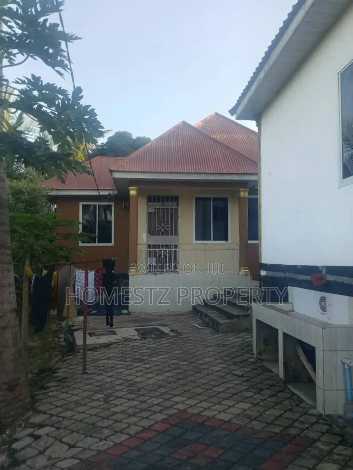 10bdrm House in Goba Mageti, Kinondoni for sale in Kinondoni