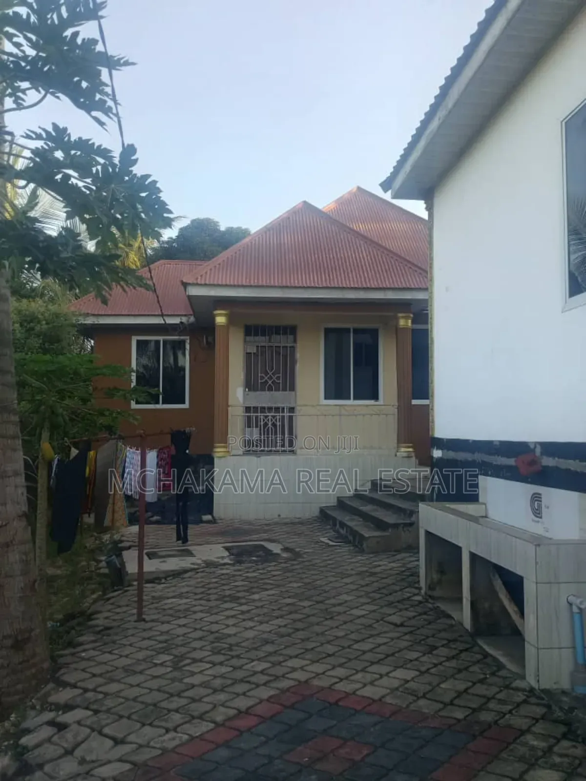 3bdrm Apartment in Yusuph Mchakama, Goba for sale in Goba