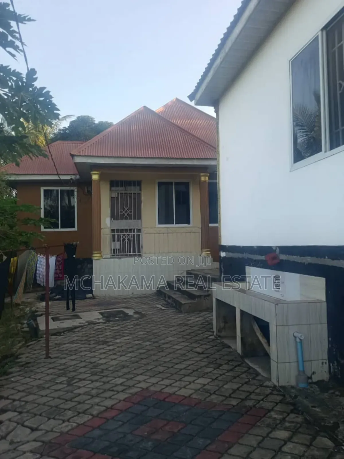 3bdrm Apartment in Yusuph Mchakama, Goba for sale in Goba
