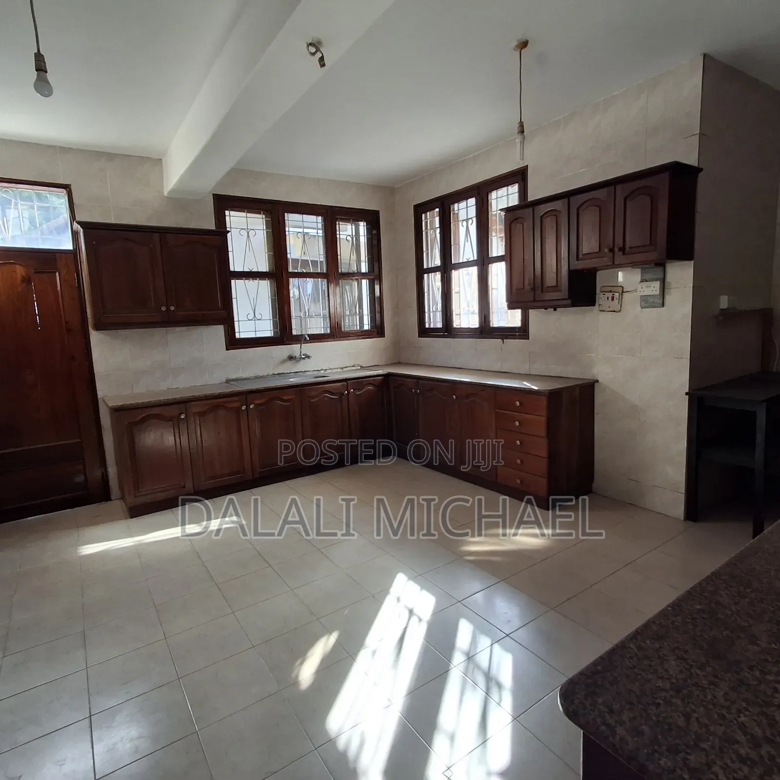 5bdrm House in Mbezibeach for rent in Mbezi Beach