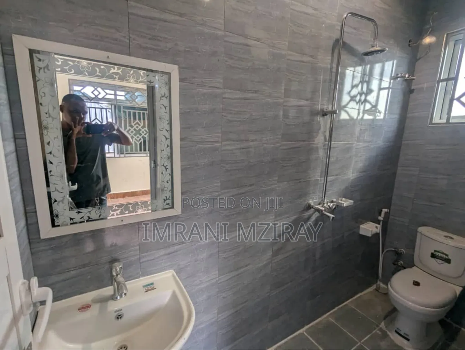 5bdrm Bungalow in Upanga West for sale in Upanga West