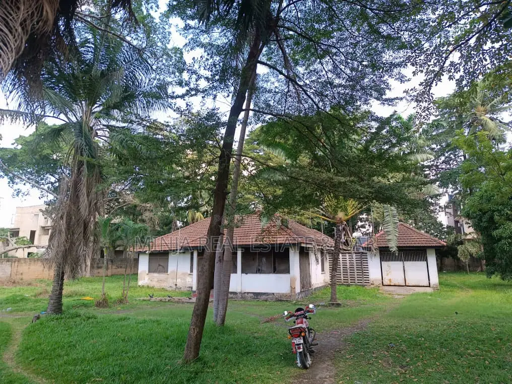 Investors, Cheap Plot for Sale in Uporoto Street, Kinondoni in Kinondoni